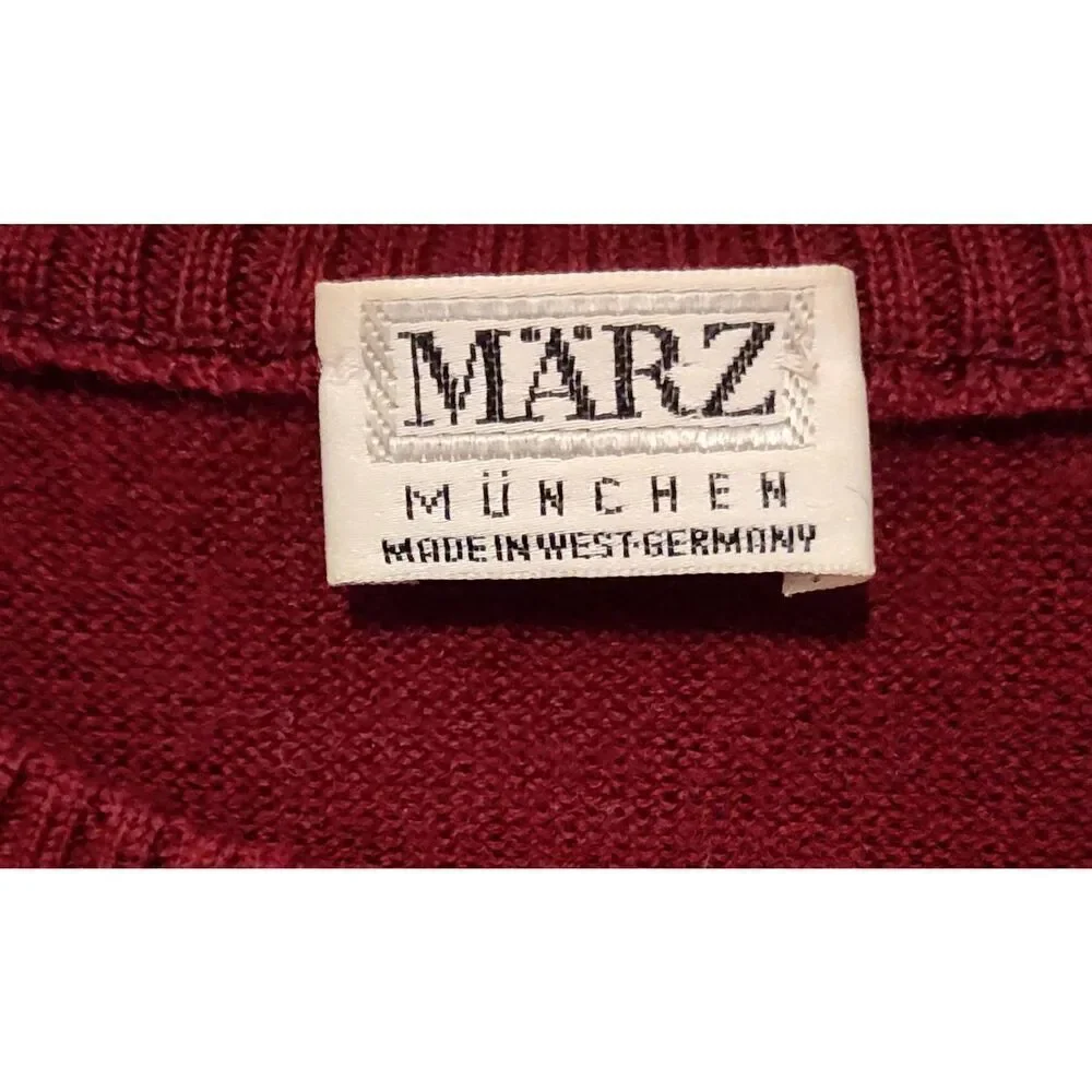 VTG XL (56)  Marz Munchen Germany 100% pure new wool Crew Neck Sweater Made West